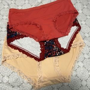 NWOT 3 pack panties